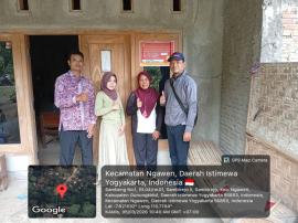 Pemasangan Stiker Penerima Bansos Tahap 2